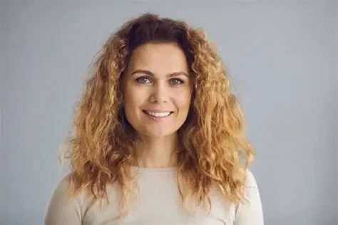 Olivia C., California – Synevra UltraLift customer review